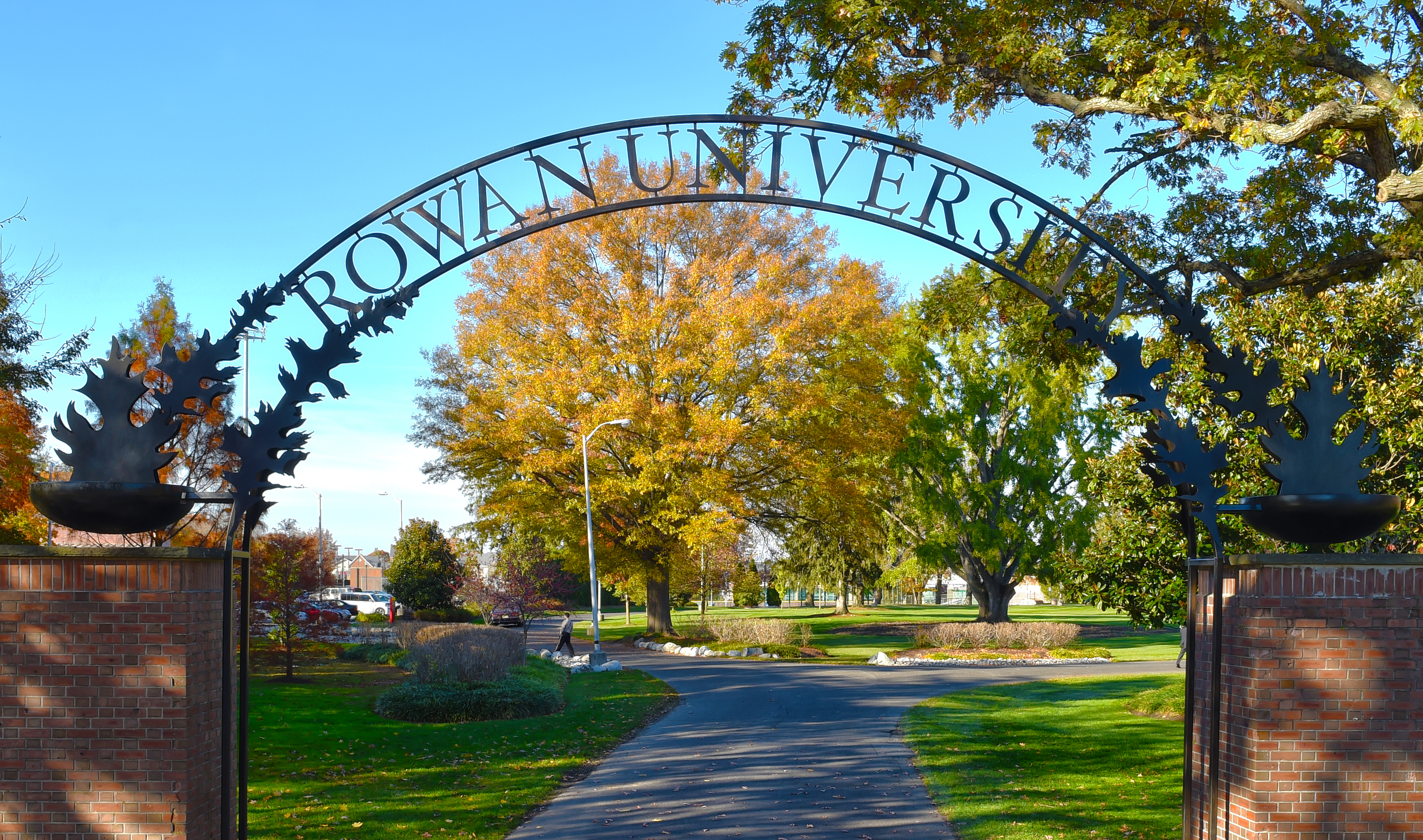 Arch in front of Bunce Hall