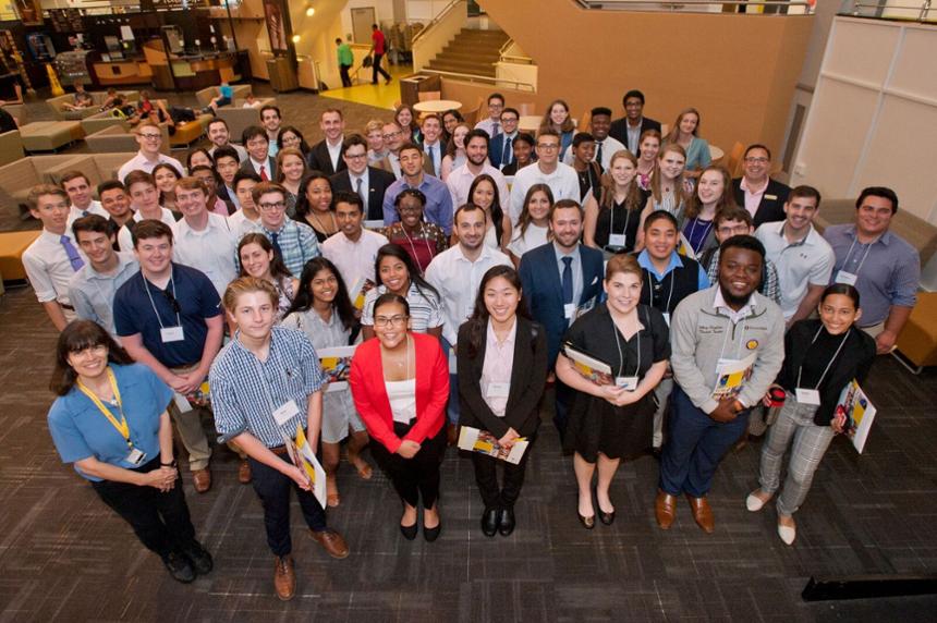 Interns and Staff gather at first Mid-Atlantic Political Intern Summit in 2018