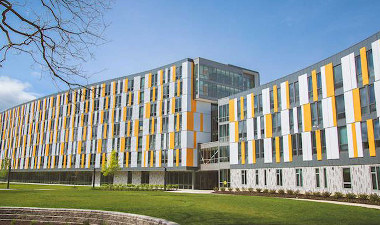 holly-pointe-commons